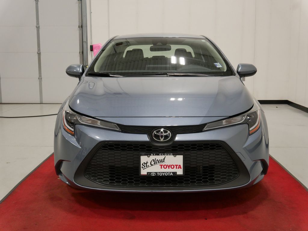 Used 2021 Toyota Corolla LE with VIN JTDVPMAE4MJ130687 for sale in Waite Park, Minnesota
