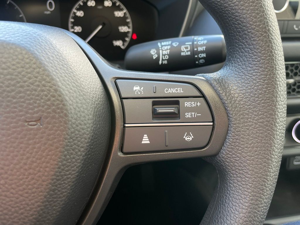 2025 Honda HR-V LX 13