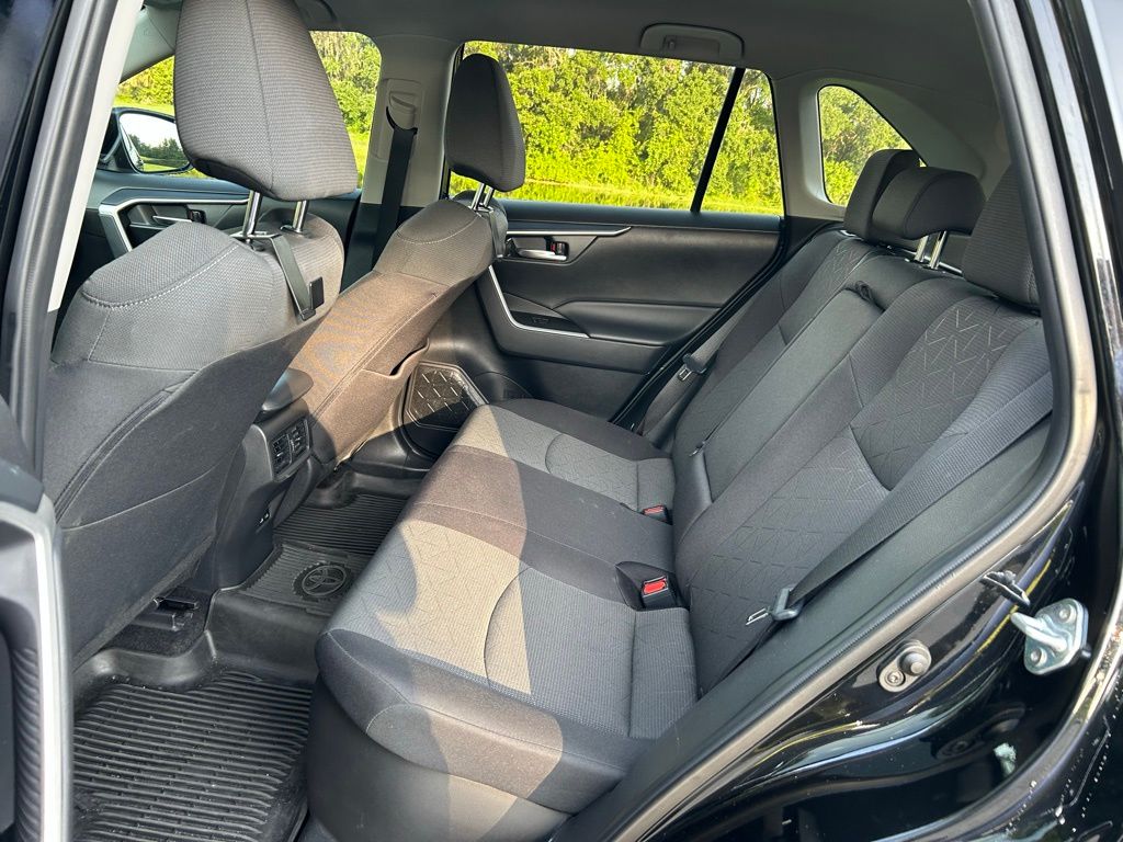 2024 Toyota RAV4 XLE 13