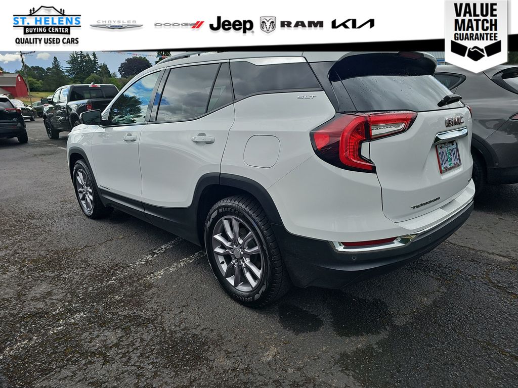 View vehicle photo 4