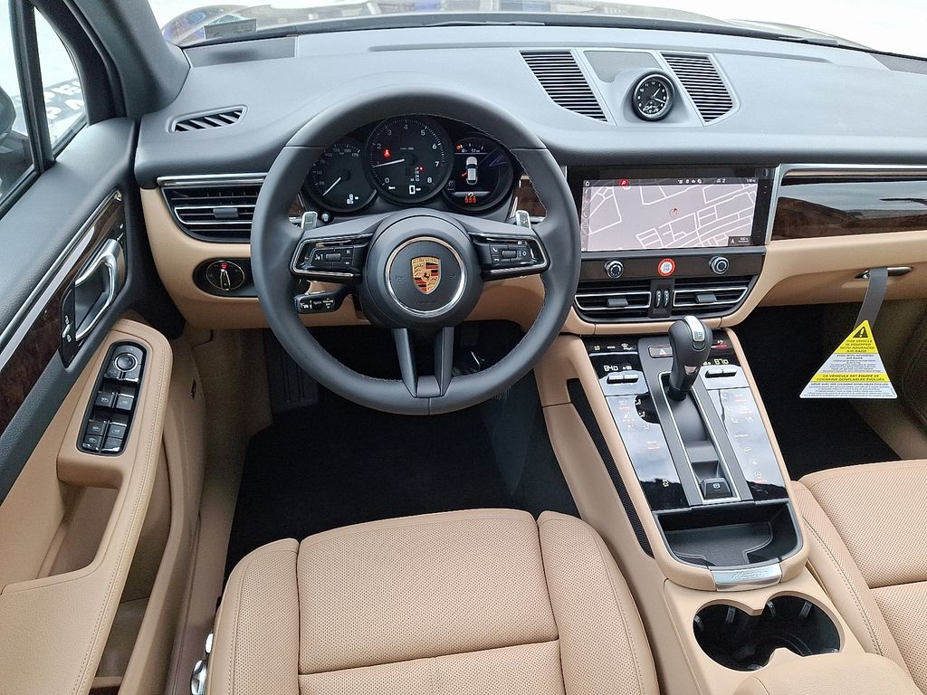 Thumbnail: 2026 Porsche Macan - 13