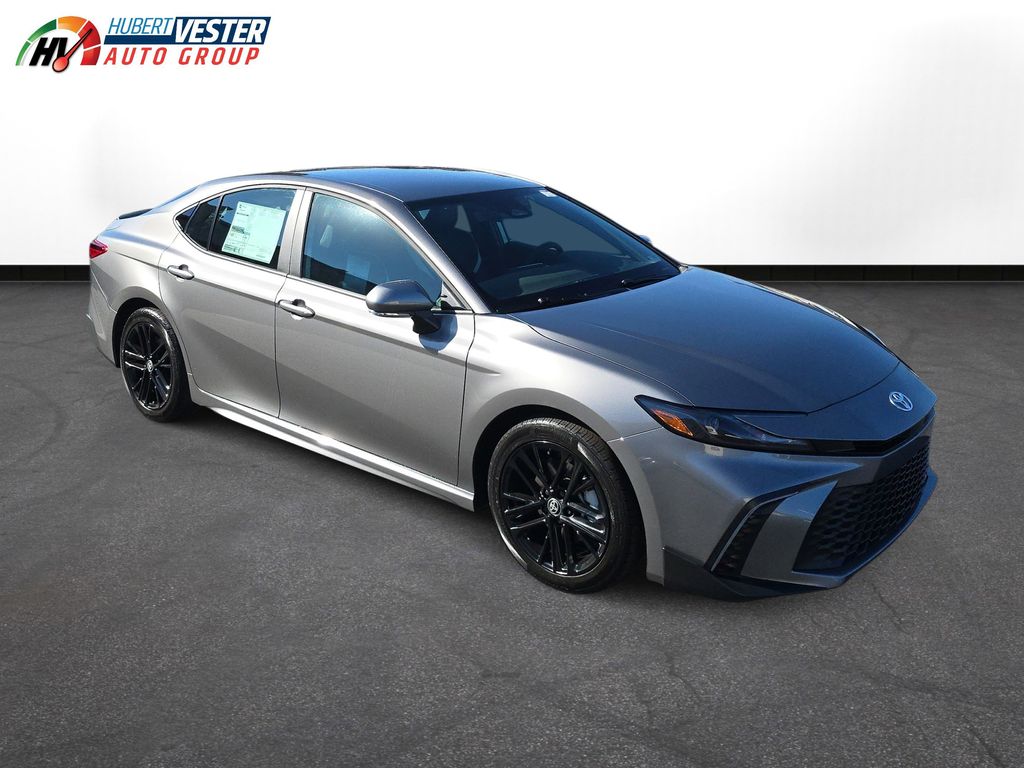 2026 Toyota Camry SE photo 4