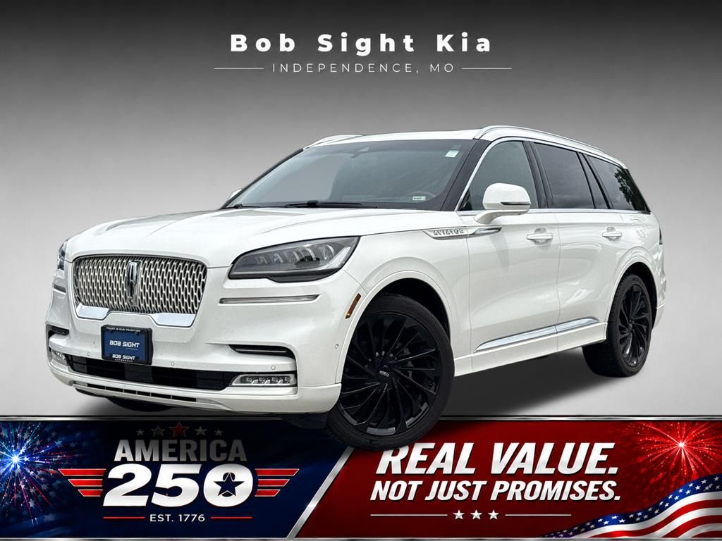 White 2021 Lincoln Aviator SUV / Crossover All-Wheel Drive Automatic