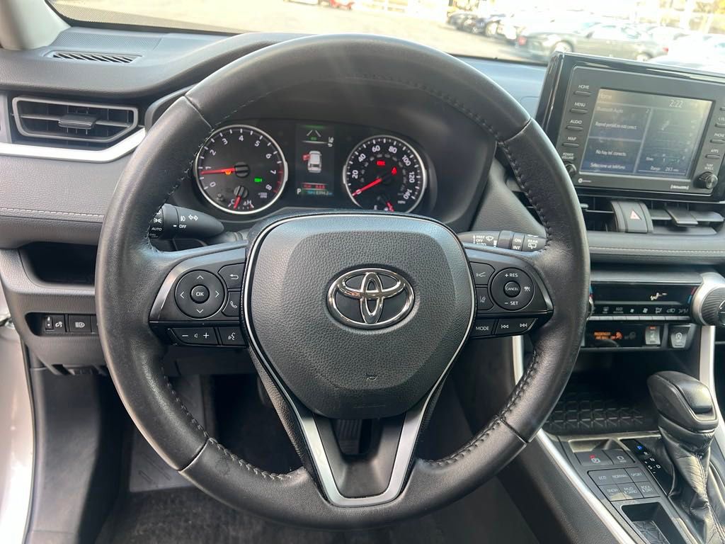 2021 Toyota RAV4 XLE 15