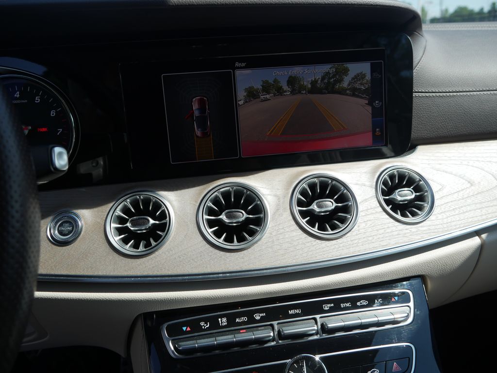 Thumbnail: 2018 Mercedes-Benz E-Class - 27