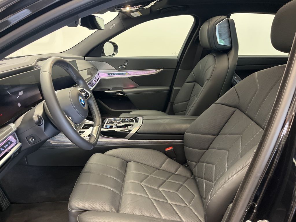 Thumbnail: 2024 BMW i7 - 12