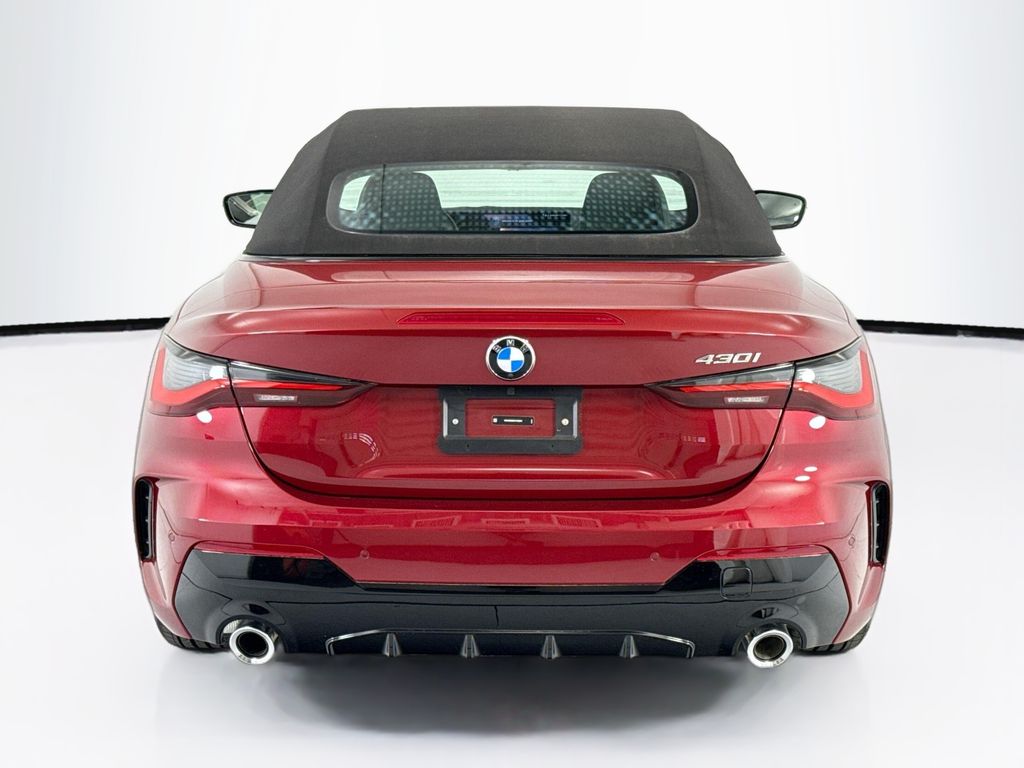 Thumbnail: 2027 BMW 4 Series - 14