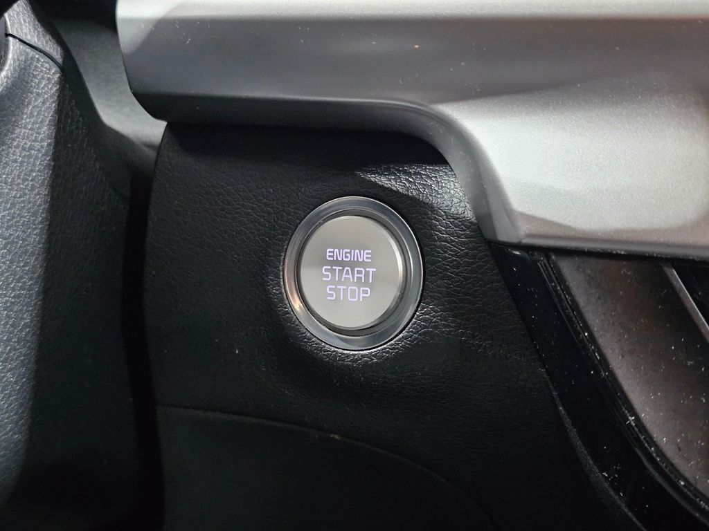 Used 2021 Purple Kia LX image 29