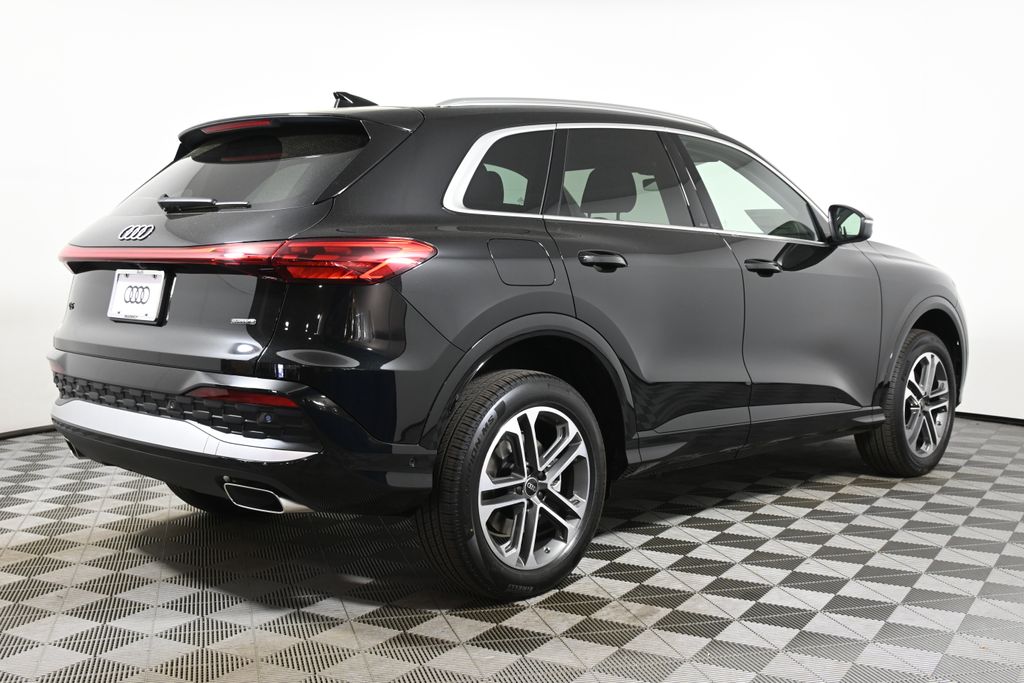 Thumbnail: 2025 Audi Q5 - 7