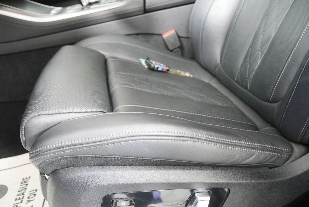 Thumbnail: 2023 BMW X5 - 9