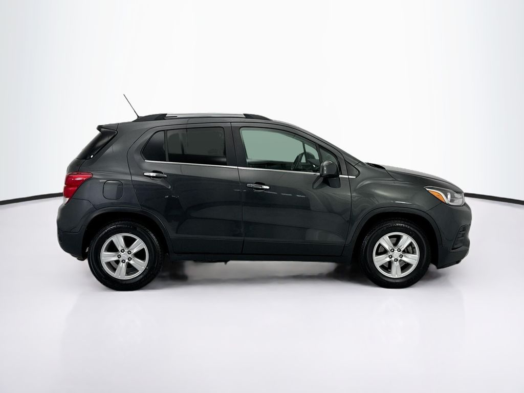 Thumbnail: 2019 Chevrolet Trax - 4