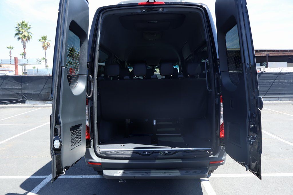 Thumbnail: 2026 Mercedes-Benz Sprinter - 7