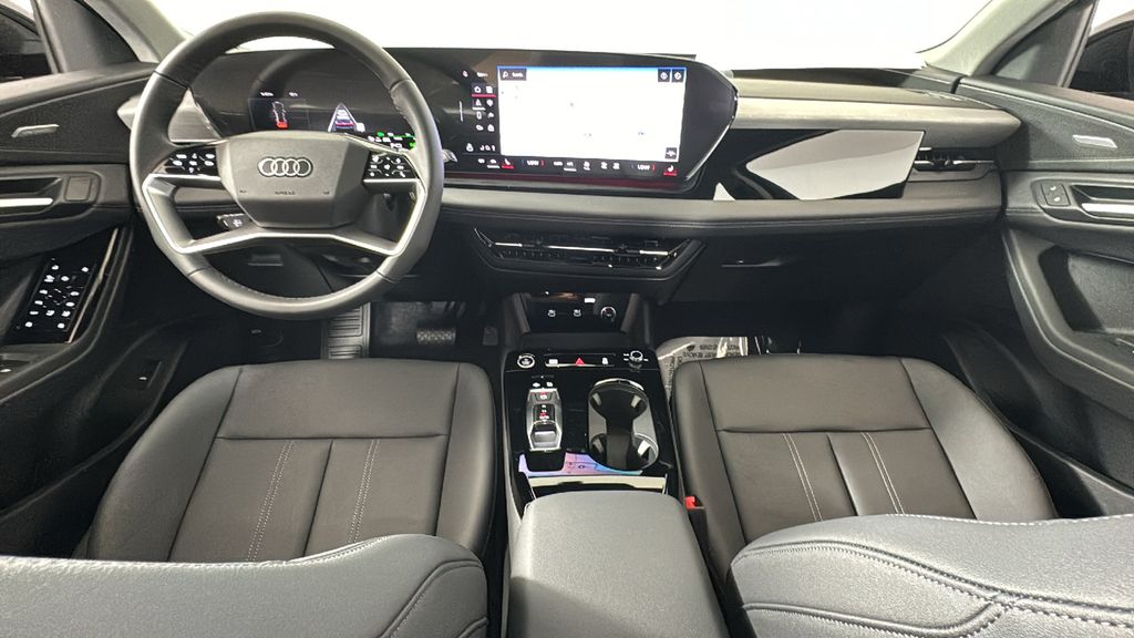 Thumbnail: 2025 Audi Q6 e-tron - 11