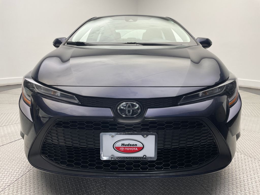 2022 Toyota Corolla LE 2