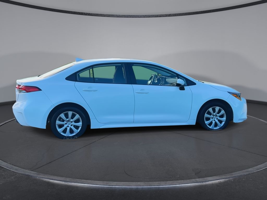 Thumbnail: 2024 Toyota Corolla - 9