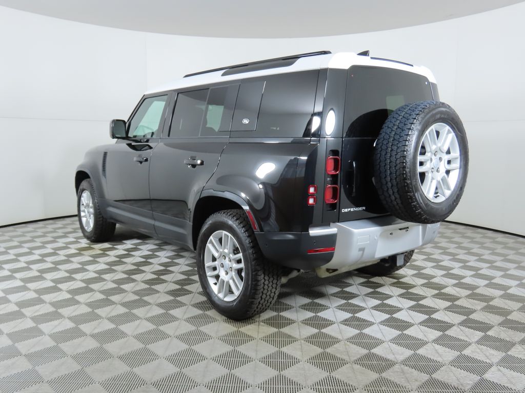 2024 Land Rover Defender 110 7