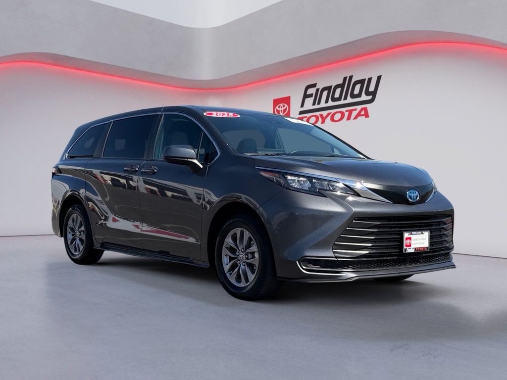 Used 2025 Toyota Sienna Van