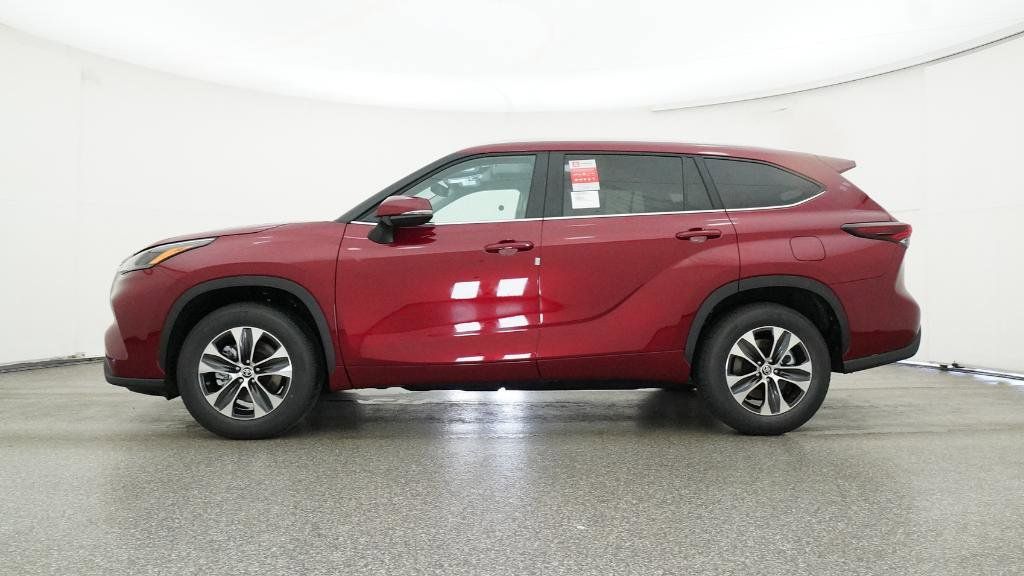 Thumbnail: 2025 Toyota Highlander - 10