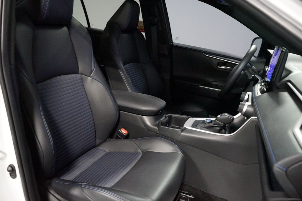 Thumbnail: 2024 Toyota RAV4 - 28