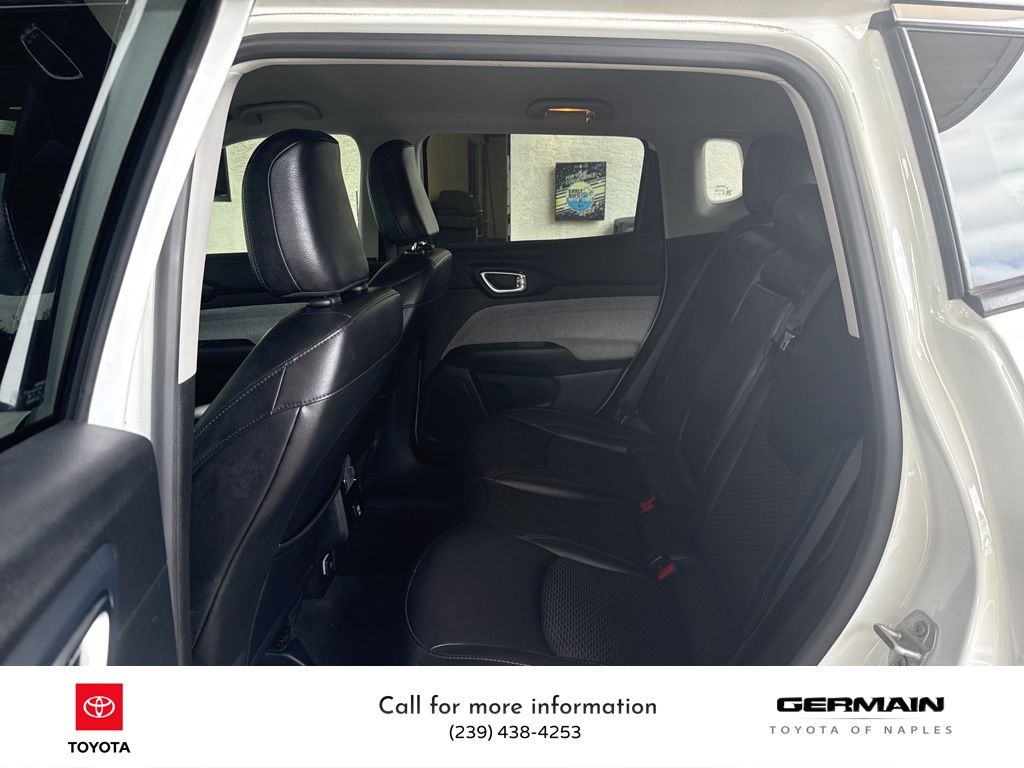 2022 Jeep Compass Latitude photo 5
