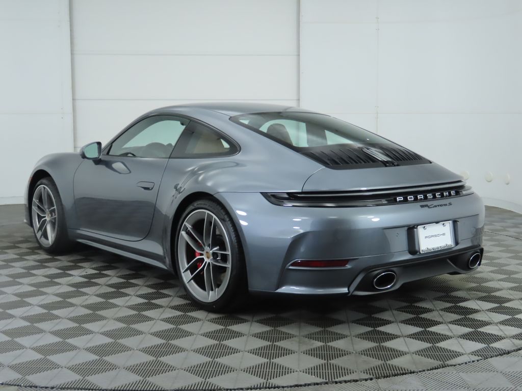Thumbnail: 2025 Porsche 911 - 3
