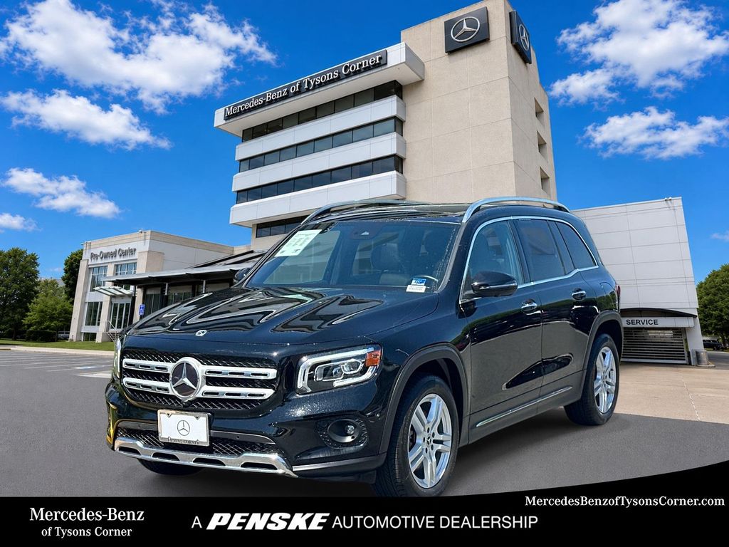 Thumbnail: 2022 Mercedes-Benz GLB - 1
