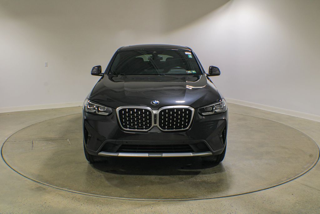 Used 2023 Gray BMW xDrive30i image 2