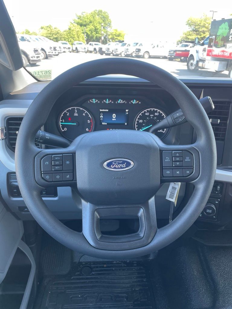 2026 Ford F-350 Chassis XL