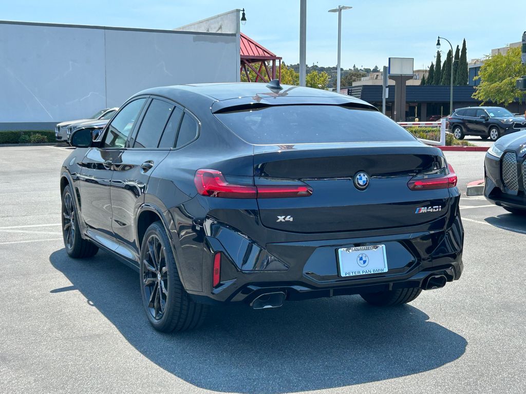 Thumbnail: 2025 BMW X4 - 3