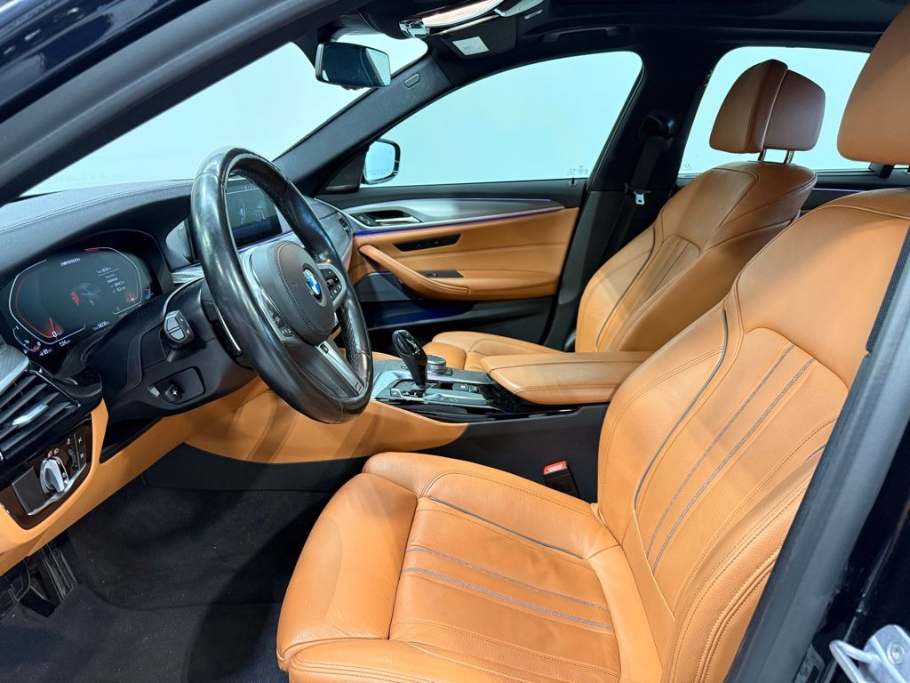 Thumbnail: 2020 BMW 5 Series - 10