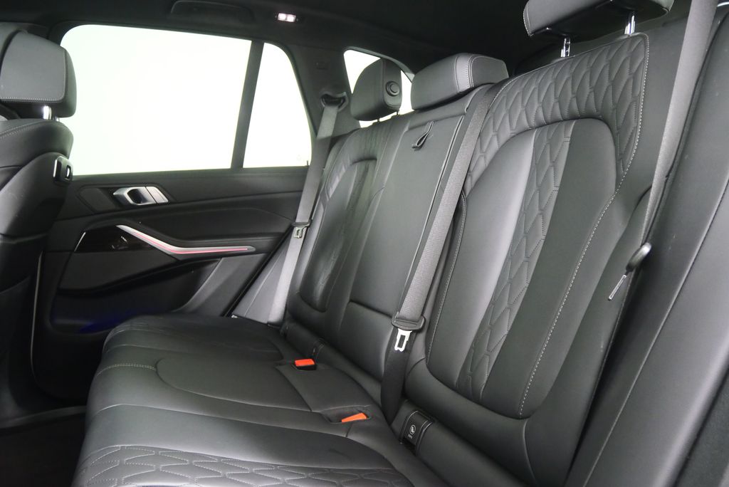 Thumbnail: 2025 BMW X5 - 17