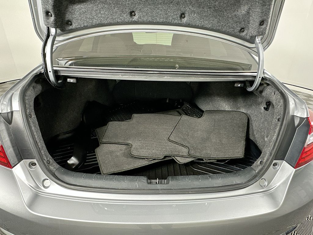 Thumbnail: 2016 Honda Accord - 26