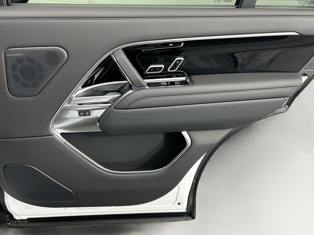 Thumbnail: 2026 Land Rover Range Rover - 26