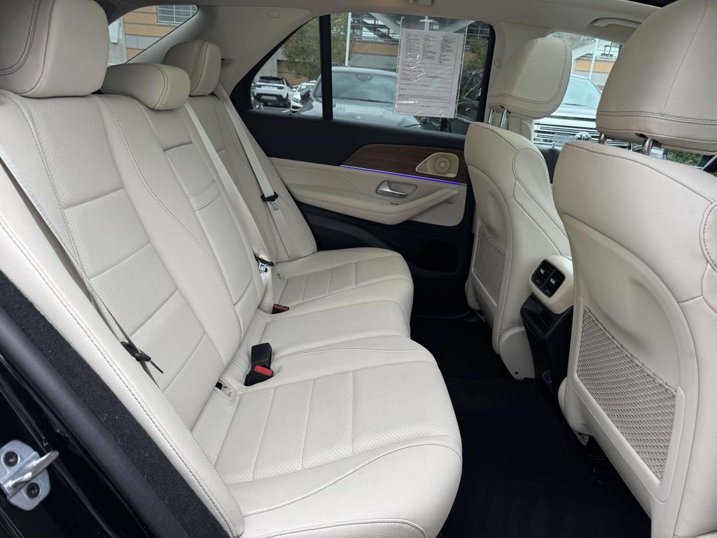 Thumbnail: 2024 Mercedes-Benz GLE - 25