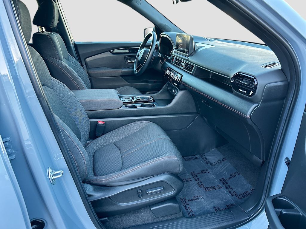 Thumbnail: 2023 Honda Pilot - 28