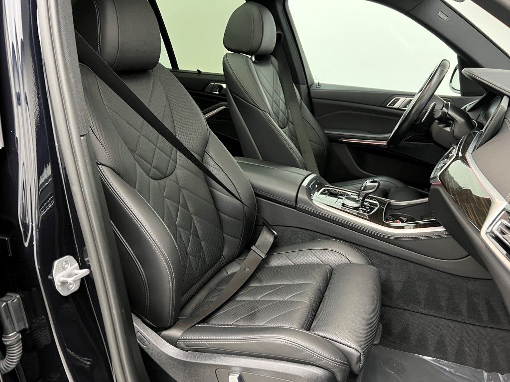 Thumbnail: 2023 BMW X5 - 13