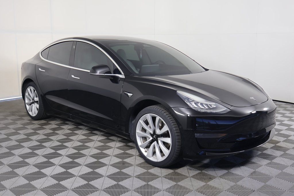 Thumbnail: 2019 Tesla Model 3 - 3