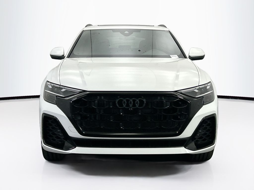 Thumbnail: 2025 Audi Q8 - 2