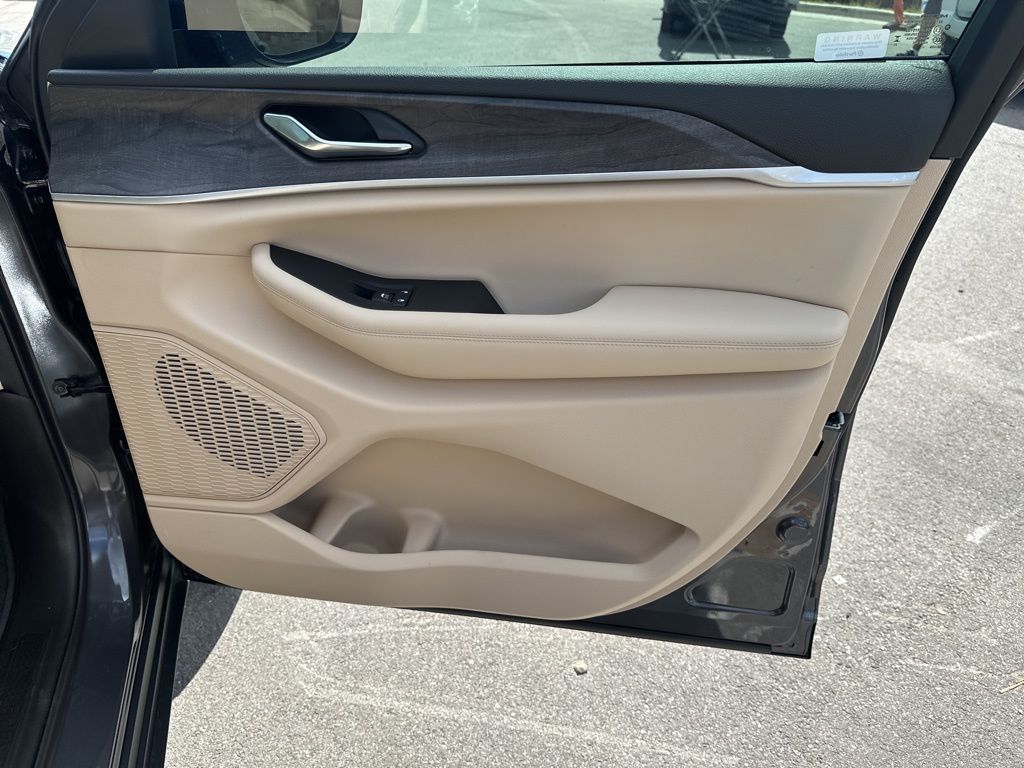 New Car 2025 Jeep Grand Cherokee L  Limited For Sale Under $50,000 In Austin, Texas