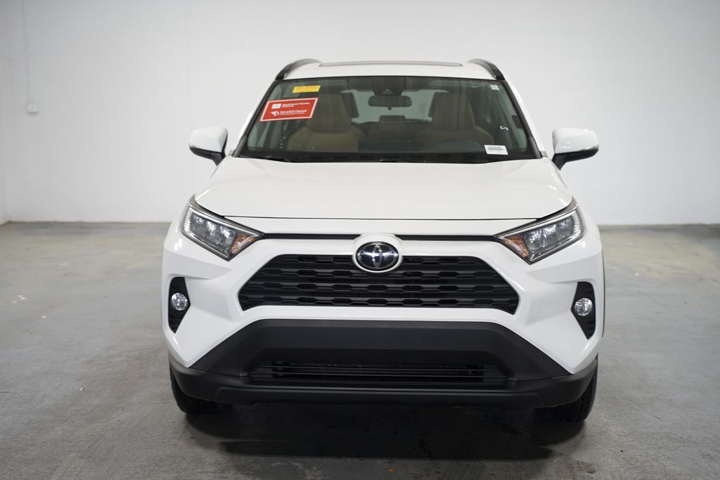 2020 Toyota RAV4 XLE 2