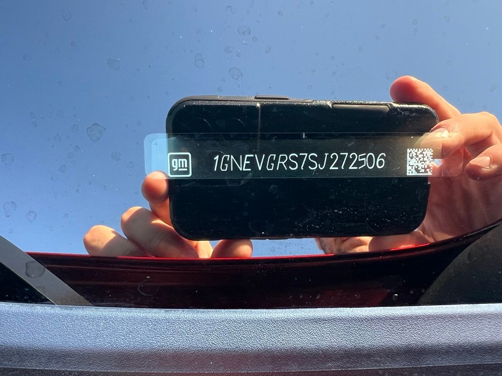 Used 2025 Chevrolet Traverse SUV