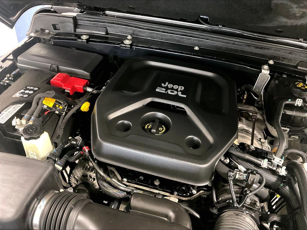 2021 Jeep Wrangler — photo 35