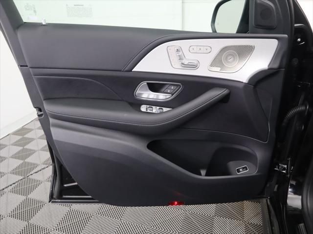 Thumbnail: 2025 Mercedes-Benz GLE - 26