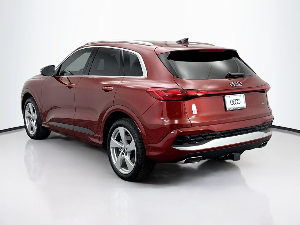 Thumbnail: 2025 Audi Q5 - 7