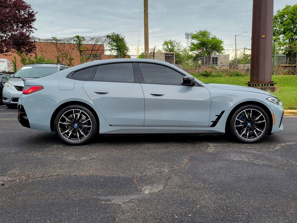 Thumbnail: 2023 BMW i4 - 10