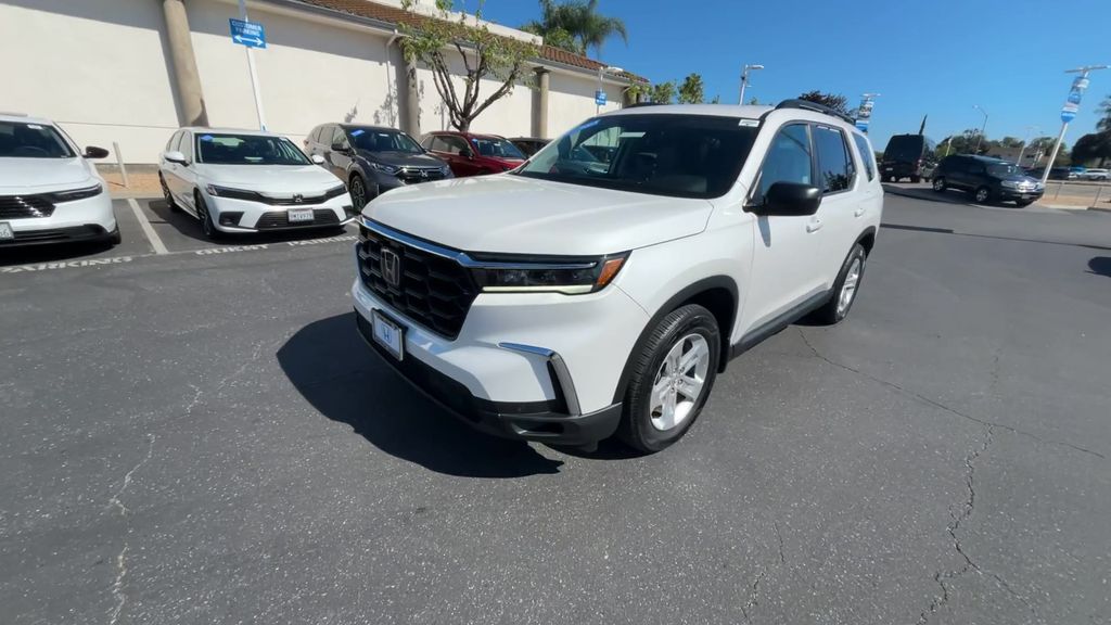 Thumbnail: 2023 Honda Pilot - 4