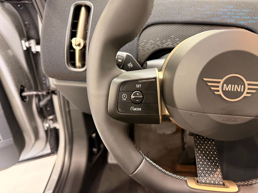 Thumbnail: 2025 MINI Cooper Countryman - 13