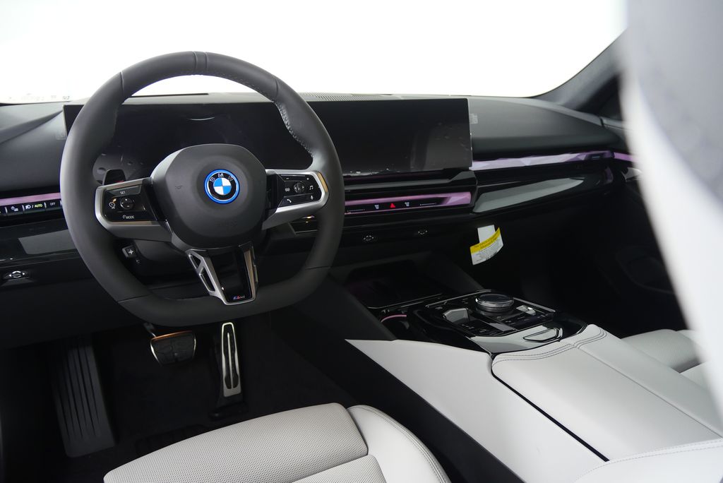 2026 BMW i5 eDrive40 18