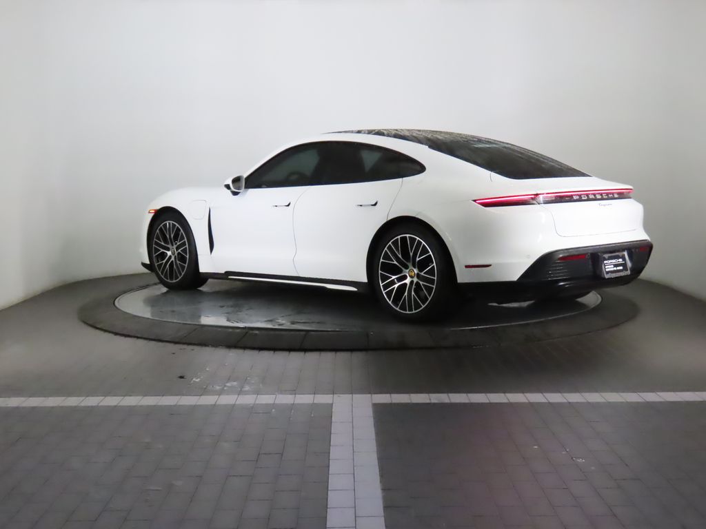 Thumbnail: 2024 Porsche Taycan - 3