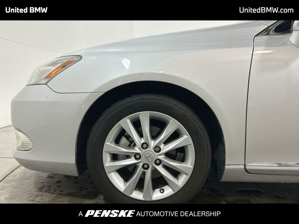 Thumbnail: 2012 Lexus ES - 10